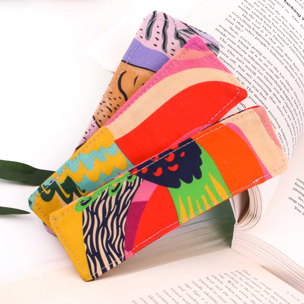 bookmarks-fabric-scraps-sustainable-gifts.mimi-handmade-australia