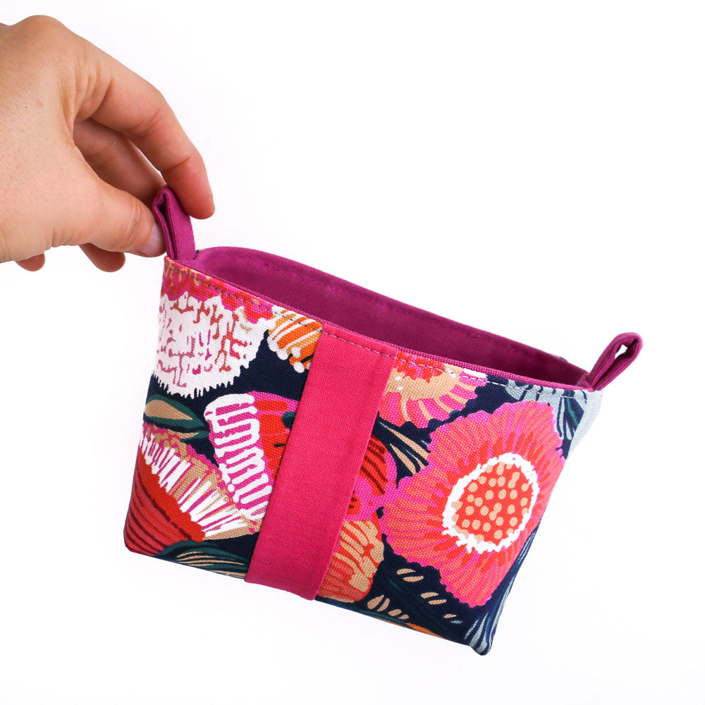 basket-made-with-fabrics-scraps-purple-pink-floral