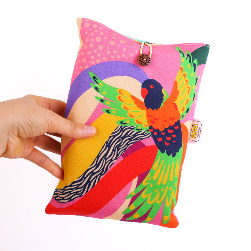 book-sleeve-padded-colourful-bird-pattern