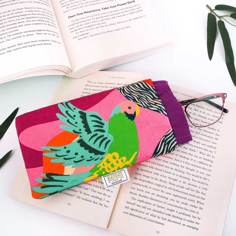 glasses-pouch-green-parrot-ellie-whittaker-fabric-mimi-handmade