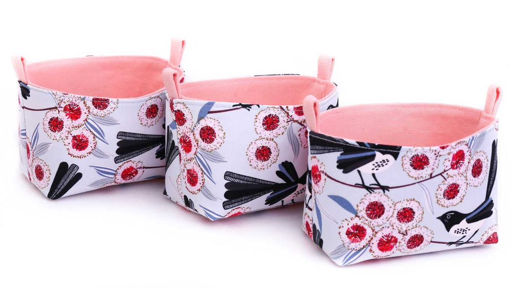 
                  
                    small-storage-baskets-set-of-3-pink-wagtail-bird-australiana-gifts
                  
                