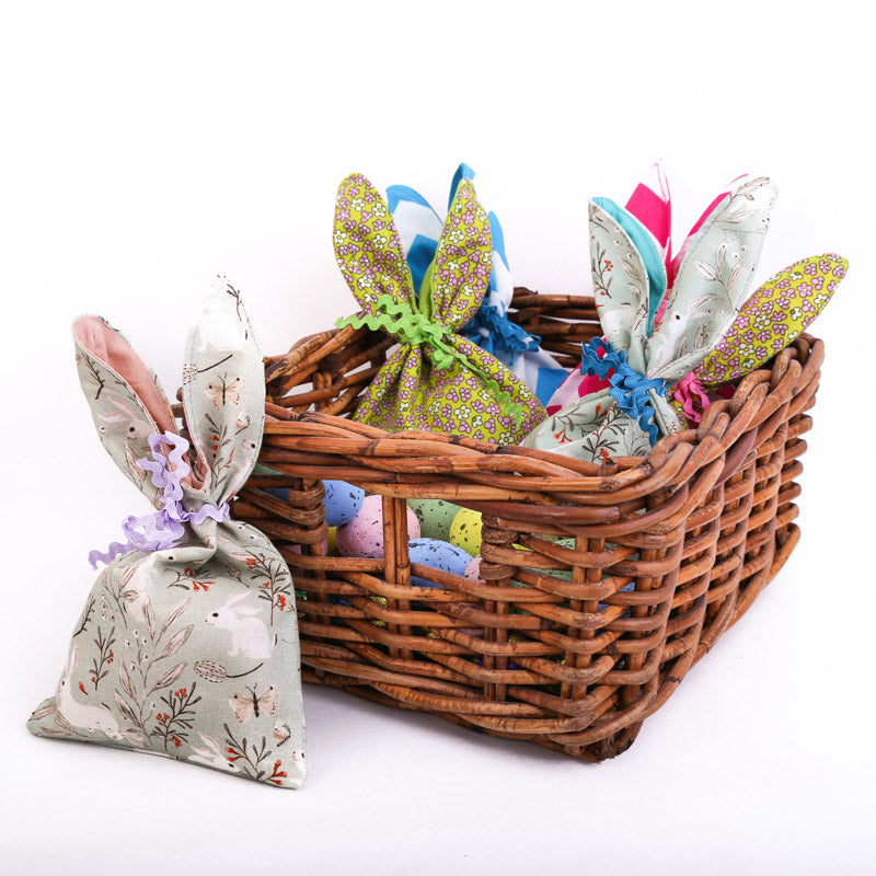 Load image into Gallery viewer, easter-bunny-bags-in-wooden-basket
