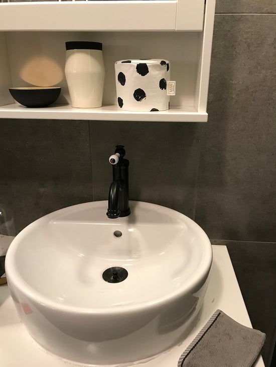 toilet-paper-cover monochrome-bathroom-decor-accessories