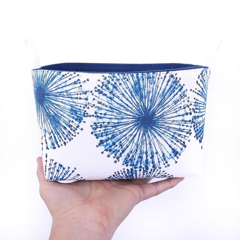
                  
                    small-storage-basket-white-blue
                  
                