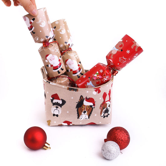 Load image into Gallery viewer, xmas-basket-festive-dogs-beige-christmas-table-decorations-mimi-handmade-australia
