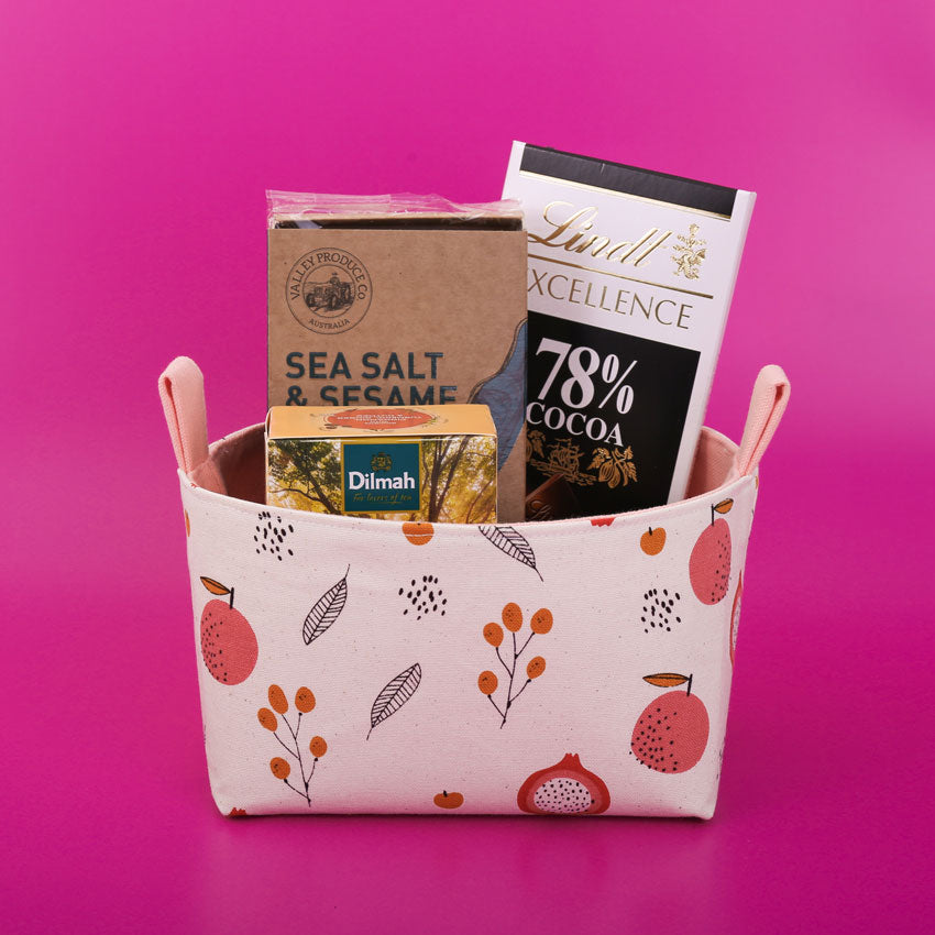 Load image into Gallery viewer, yummy-gift-basket-idea-MIMI-Handmade-Baskets
